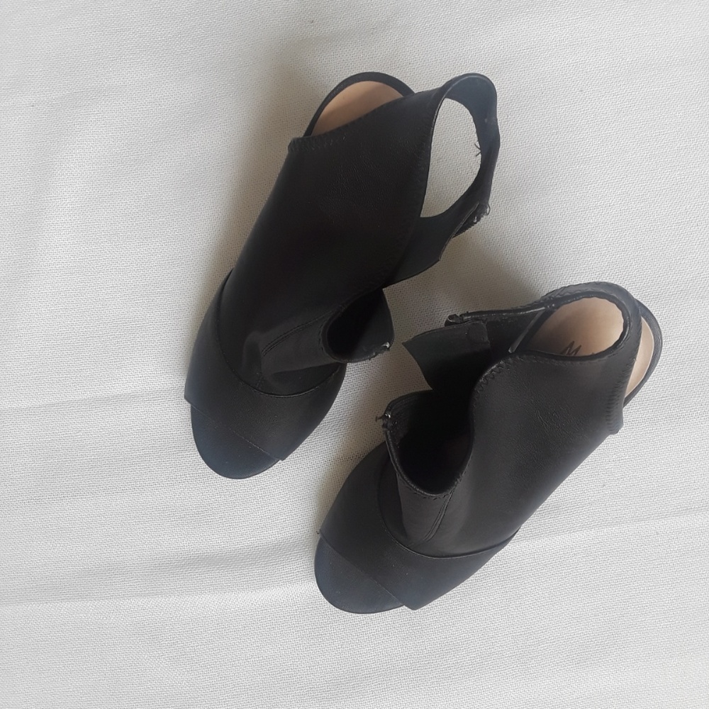 {Mix No 6} Barecia Black Open Toe Bootie 8.5 - Picture 3 of 6